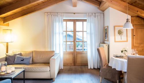 Superior One-Bedroom Apartment with Balcony