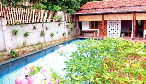 One-Bedroom Bungalow