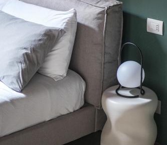 Apartment with Mountain View