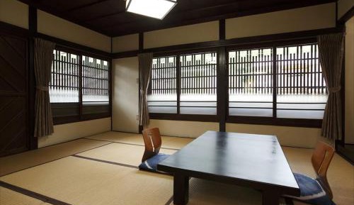 Standard Room with Tatami Area and Shared Bathroom