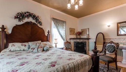 Queen Suite