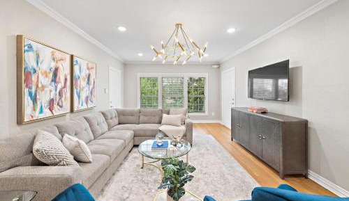 Three-Bedroom Premium Apartment with Balcony