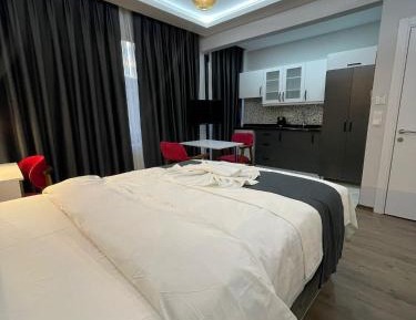 Deluxe Double Studio