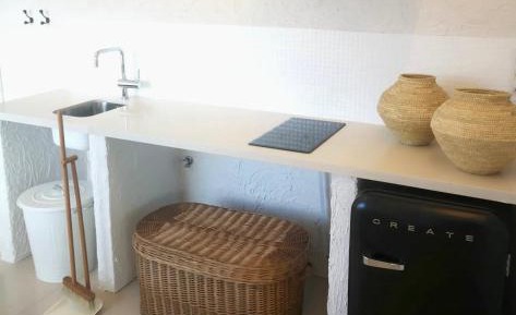 Apartment with Mountain View