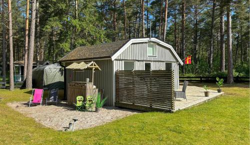 One-Bedroom Holiday Home