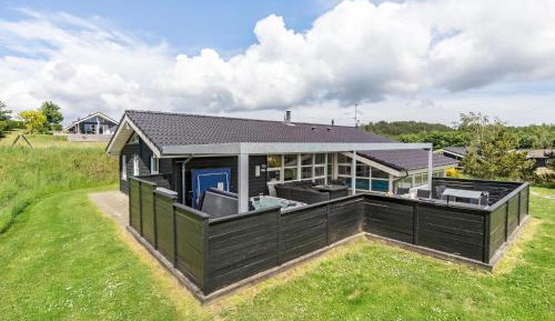 Five-Bedroom Holiday Home