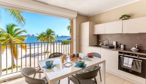 One-Bedroom Apartment with Sea View