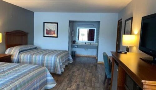 Deluxe Double Room (2 Adults + 1 Child)