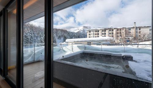 6 Bedroom Penthouse Residence with Onsen (Dual Key)