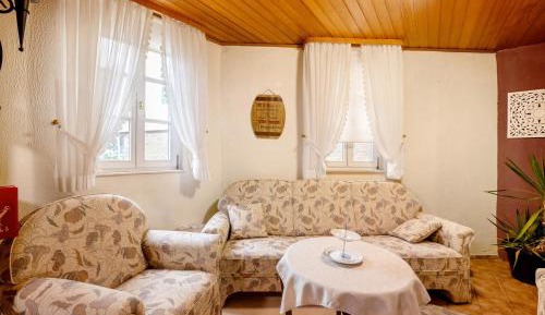 Superior One-Bedroom Apartment