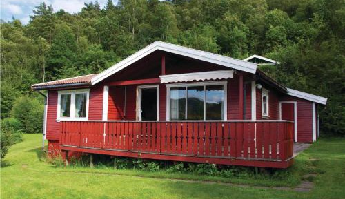 Three-Bedroom Holiday Home 
