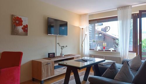 Apartment with Mountain View