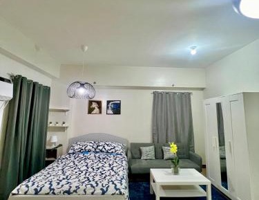 Apartment with City View