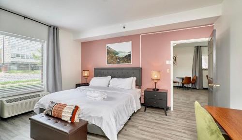 One-Bedroom Suite