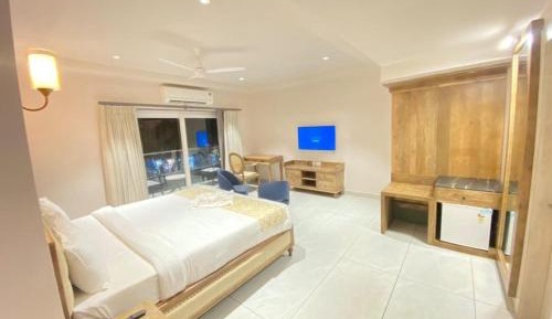 Deluxe Double Room with Balcony