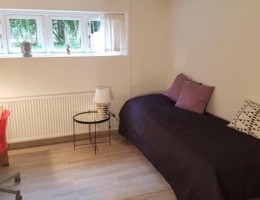 Single Room with Shared Bathroom