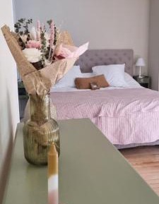 Queen Room with Garden View
