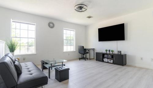 Four-Bedroom Holiday Home