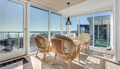 Three-Bedroom Holiday Home 