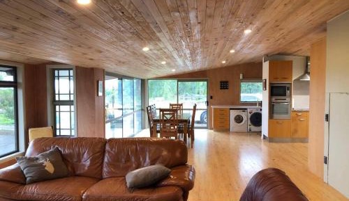 Three-Bedroom Holiday Home 