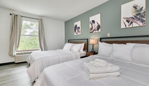 Queen Room with Two Queen Beds