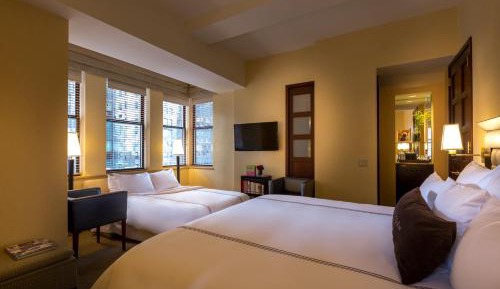 Junior Suite with One King Bed