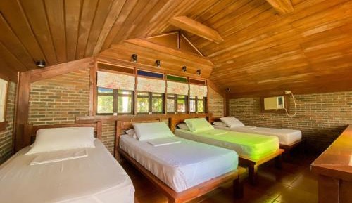 Cottage (8 Adults)