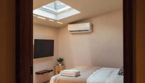 Standard Double Room (with skylight)