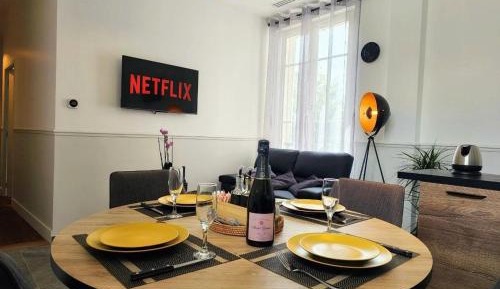 Two-Bedroom Deluxe Apartment