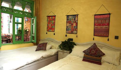 Triple Room with Private Bathroom
