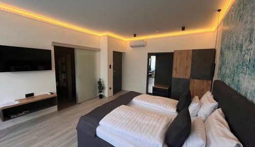 One-Bedroom Apartment with City View