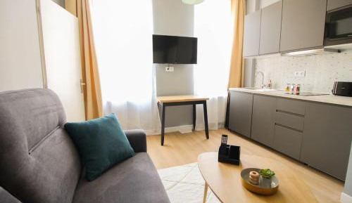 One-Bedroom Apartment