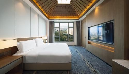 Suite with River View