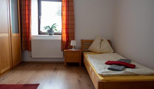 Single Room with Shared Bathroom