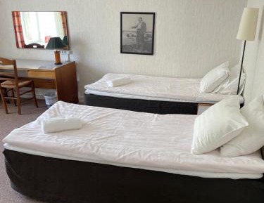 Standard Twin Room with Shared Bathroom