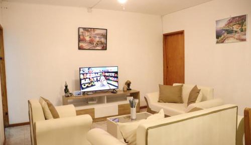 Two-Bedroom Deluxe Apartment with Balcony