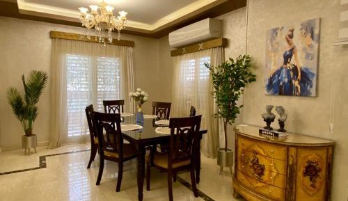 Villa with Garden View