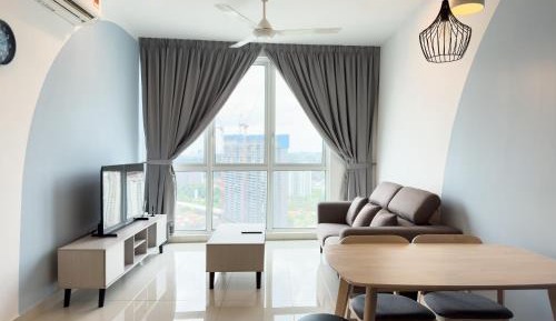 Two-Bedroom Apartment with City View