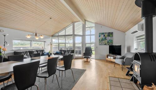 Four-Bedroom Holiday Home