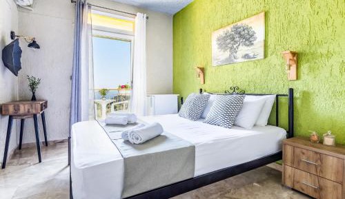 Deluxe Double Room with Balcony and Sea View
