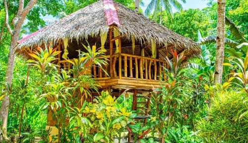 Tree house with private bathroom