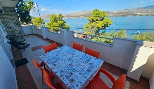 Apartment with Sea View