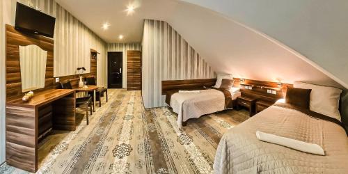 Double Room with Private Bathroom