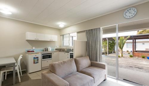 Superior One-Bedroom Apartment