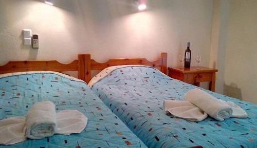 Studio (2 Adults)