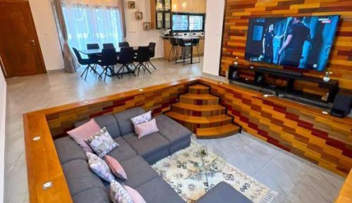 Deluxe Villa