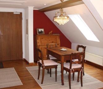 One-Bedroom Apartment with View