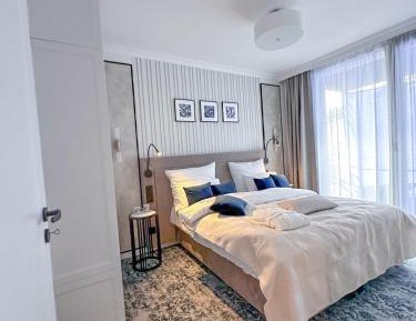 One-Bedroom Apartment with Terrace