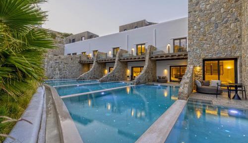 EON Junior Suite with Supreme Pool