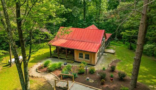Three-Bedroom Vacation Home 